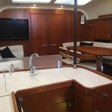 Bateau-hôtel Velero Lujo, 4 Camarotes, 3 Banos, Marina *